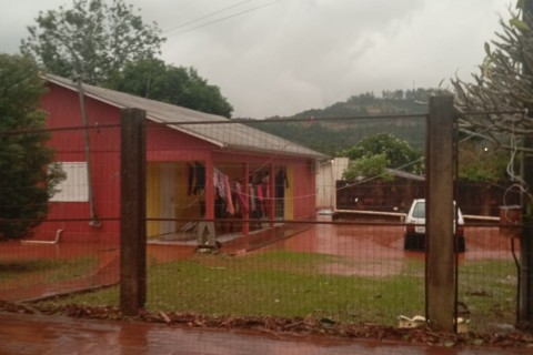 ALAGAMENTO ATINGE CASAS EM BARRA DO GUARITA
